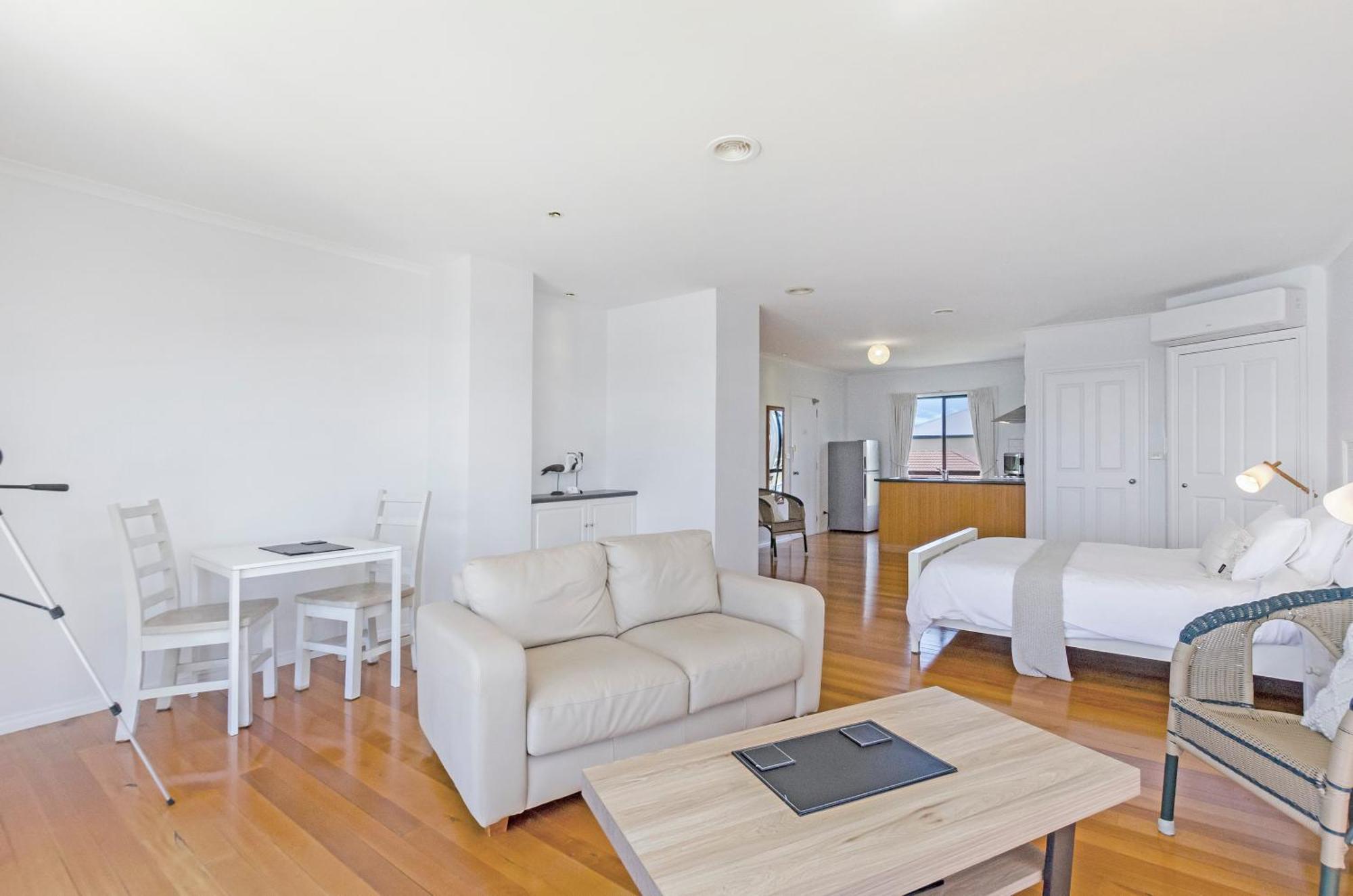 Clifftop Apartments Portland Vic Exterior photo